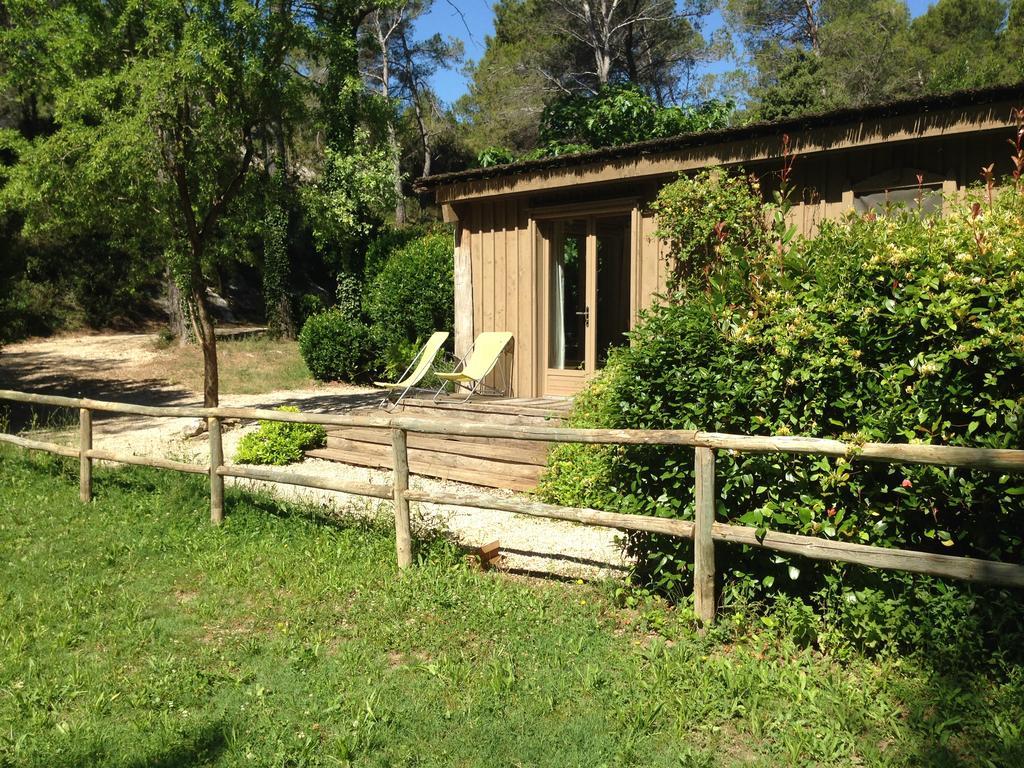 Cabane De La Leque Fontvieille Exterior foto