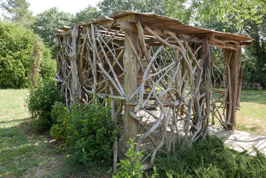 Cabane De La Leque Fontvieille Exterior foto
